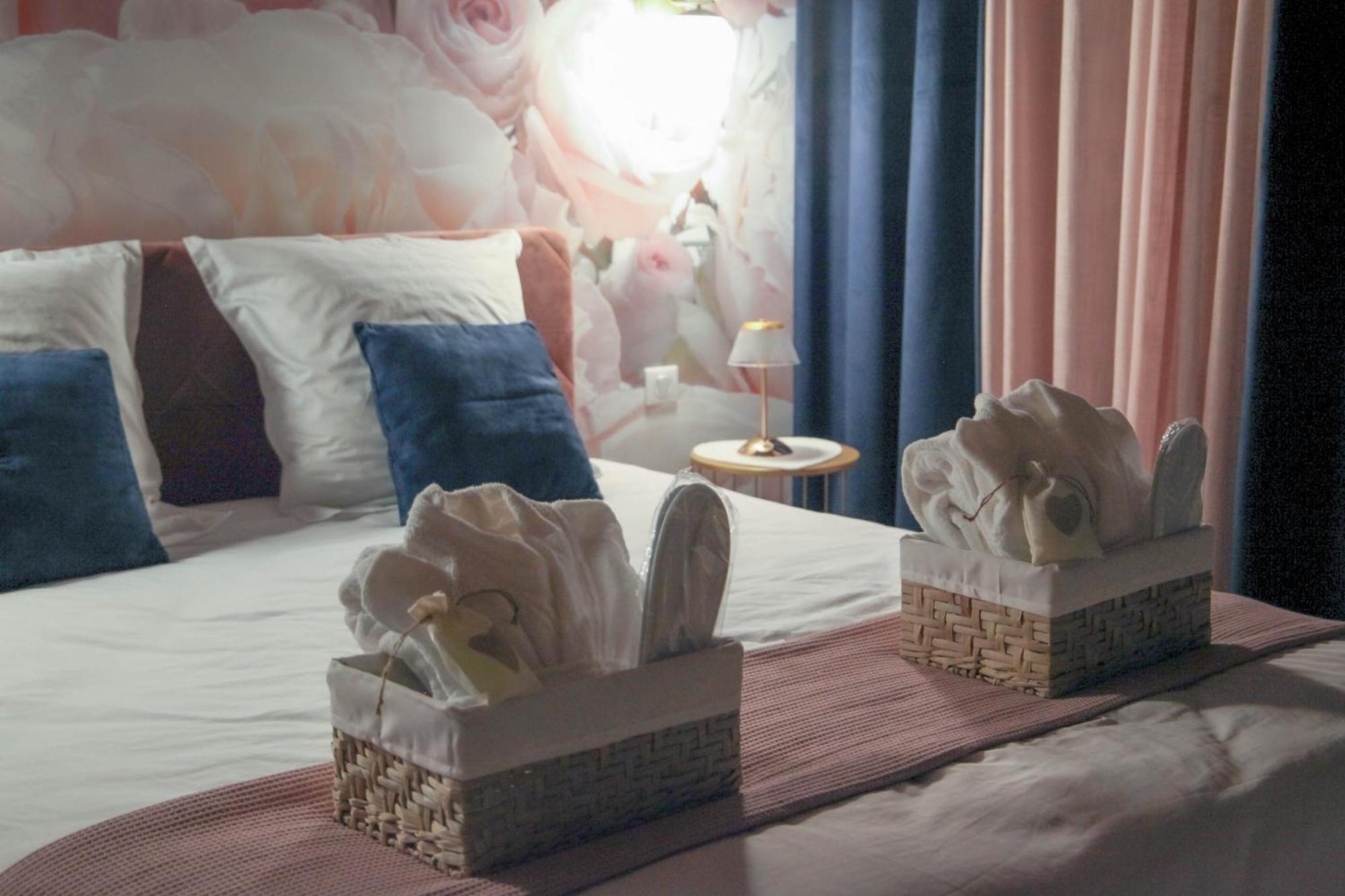 Rose & Blue Spa Proche Chalon S/Saone Et Beaune Saint-Martin-en-Bresse Luaran gambar
